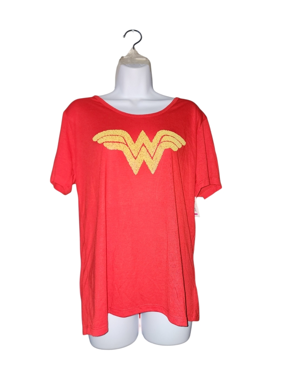 🦸‍♀️Juniors Size XL Wonder Woman Shirt With Removable Cape🦸🏾‍♀️